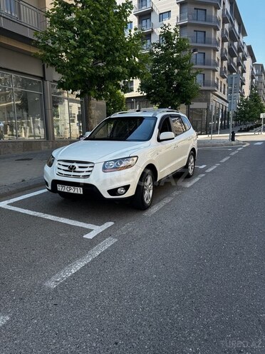 Hyundai Santa Fe-1