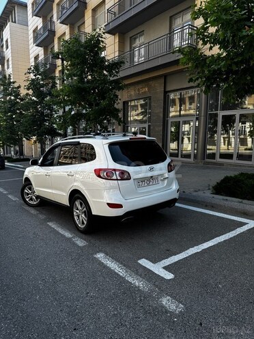 Hyundai Santa Fe-6