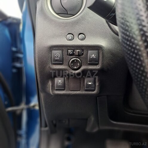 Nissan Note-7