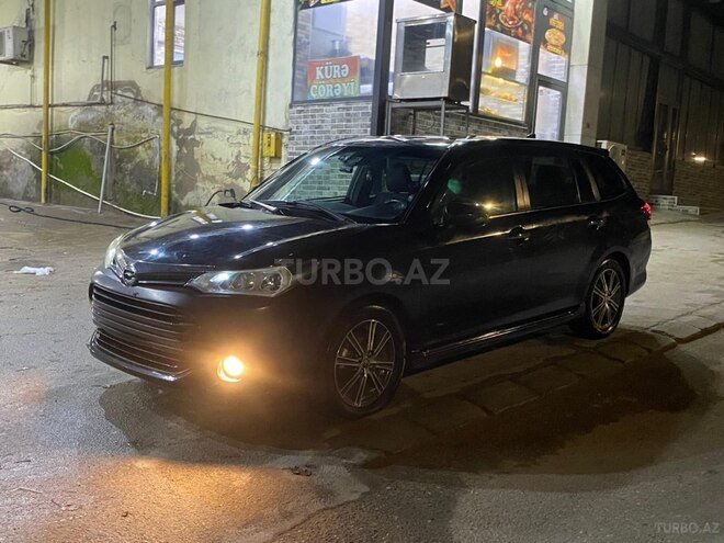 Toyota Corolla Fielder-3