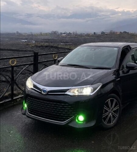 Toyota Corolla Fielder-2