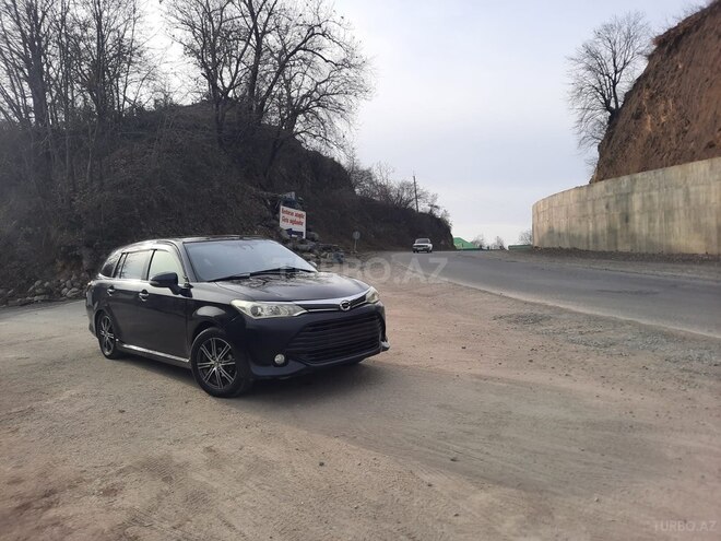 Toyota Corolla Fielder-5