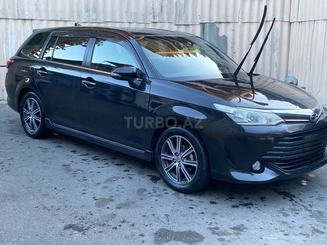 Toyota Corolla Fielder-8