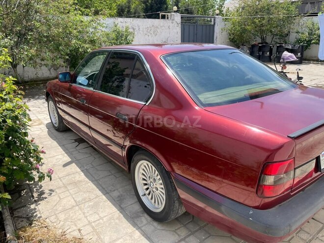 BMW 520-3