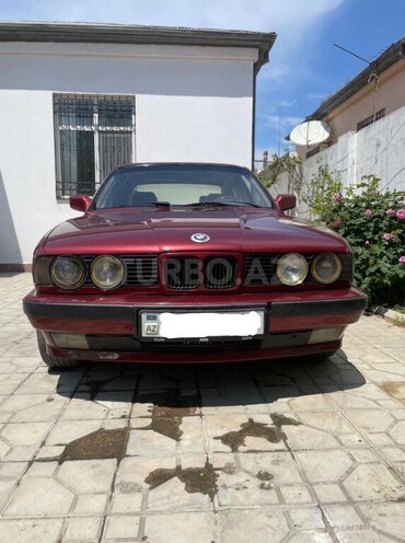 BMW 520-1