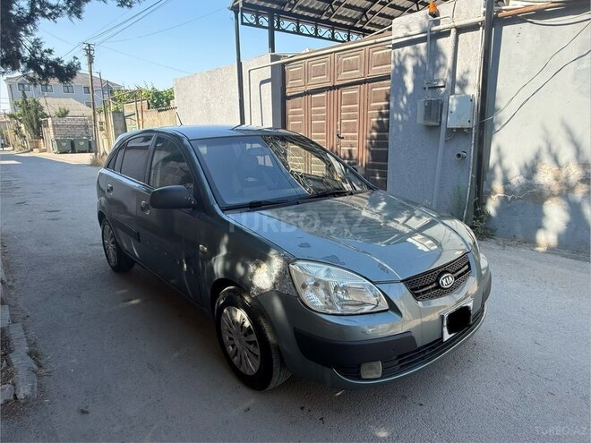Kia Rio-2