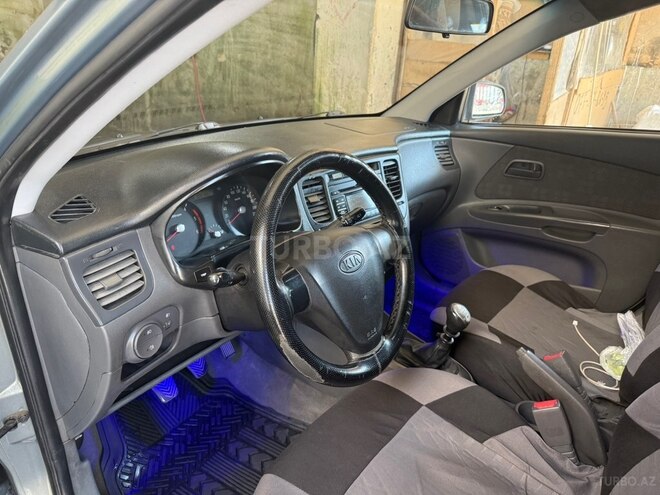 Kia Rio-6