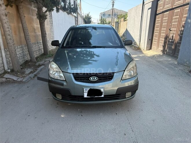 Kia Rio-1