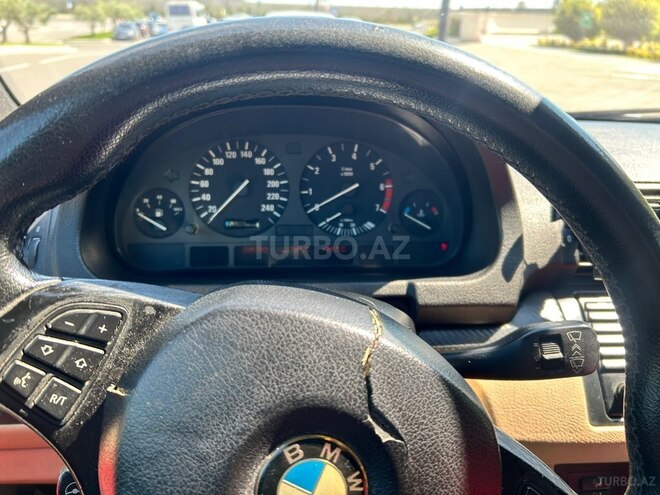 BMW X5-8