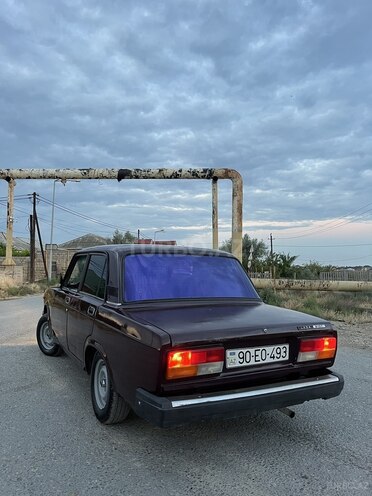 LADA (VAZ) 2107-2