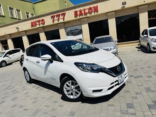 Nissan Note-2