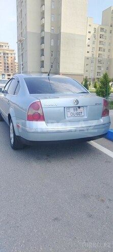 Volkswagen Passat-12