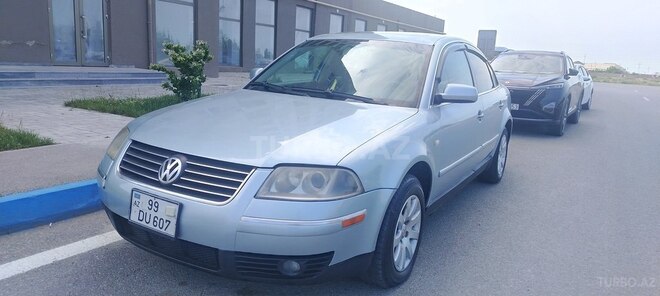 Volkswagen Passat-2