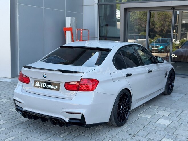 BMW 330-4