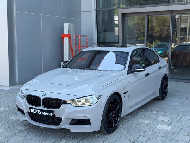 BMW 330-2