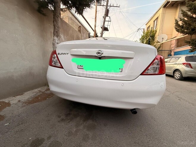 Nissan Sunny-3