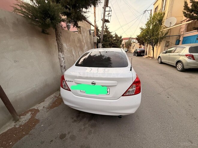 Nissan Sunny-4