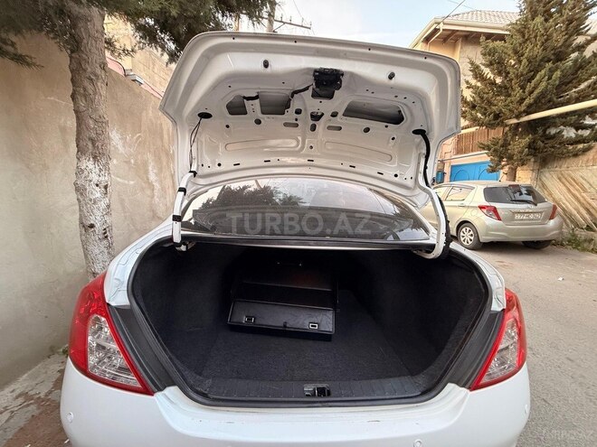 Nissan Sunny-10
