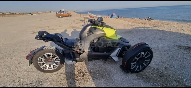 Can-Am Ryker-3