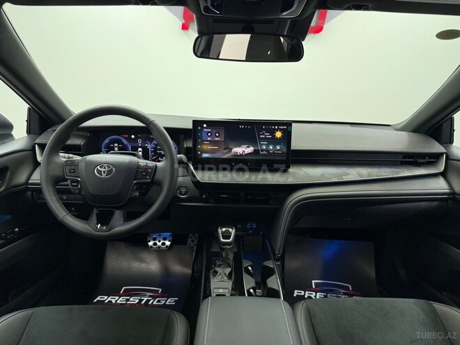 Toyota Camry-16