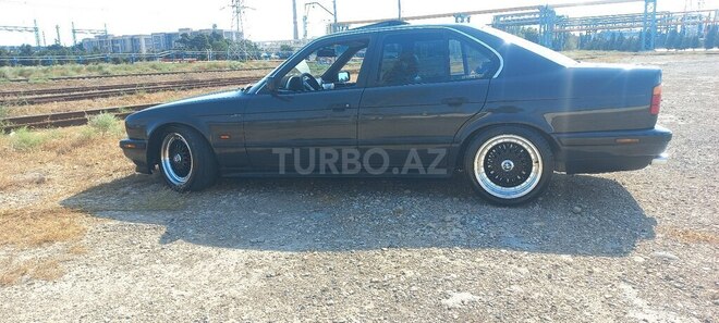 BMW 520-12