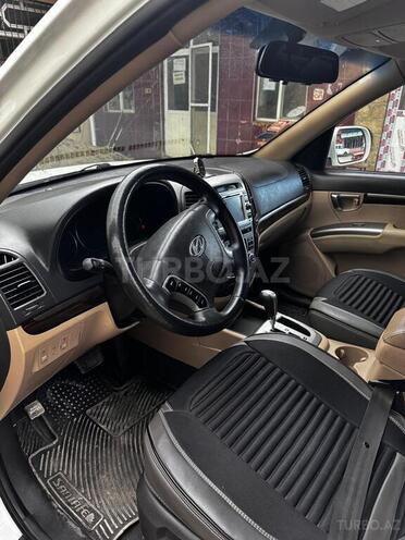 Hyundai Santa Fe-10