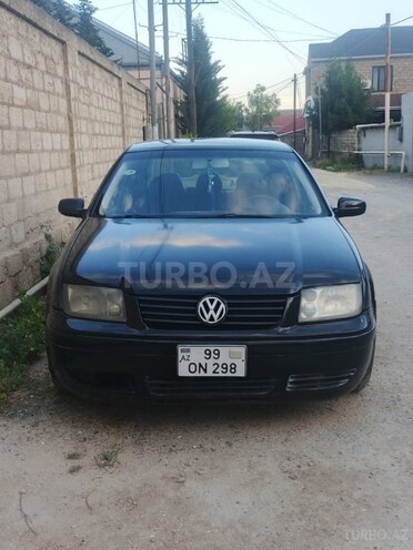 Volkswagen Jetta-1