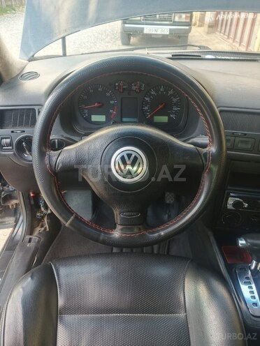 Volkswagen Jetta-8