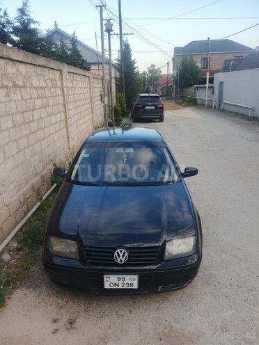 Volkswagen Jetta-11