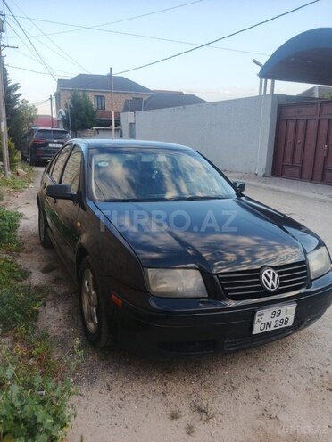 Volkswagen Jetta-12