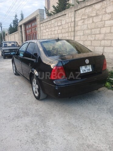 Volkswagen Jetta-4