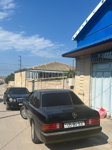 Mercedes 190-6