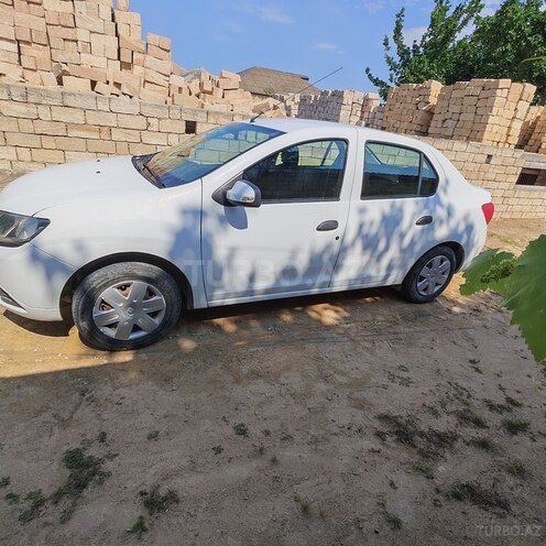 Renault Logan-3