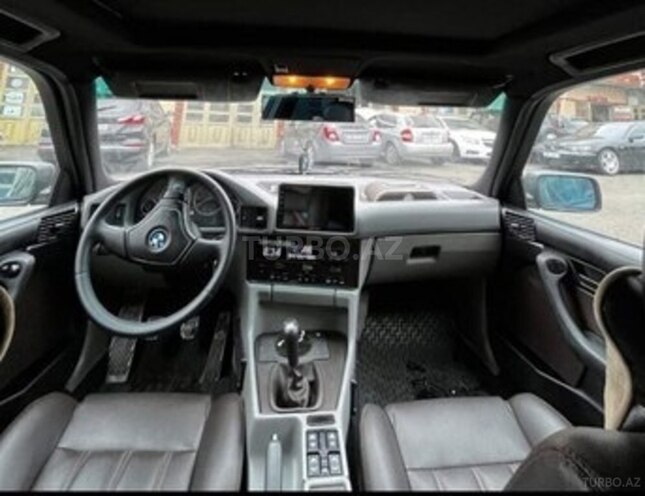 BMW 520-17