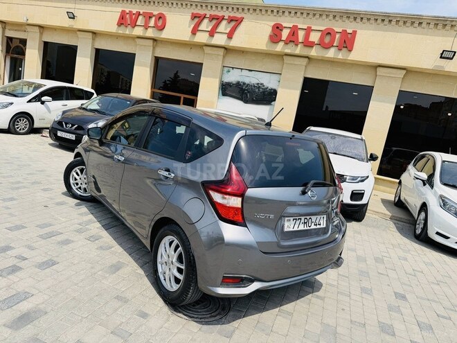 Nissan Note-8