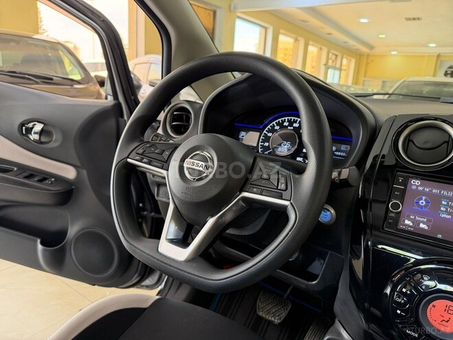 Nissan Note-9