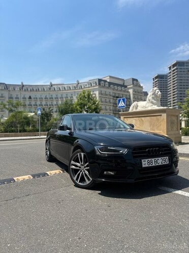 Audi A4-1