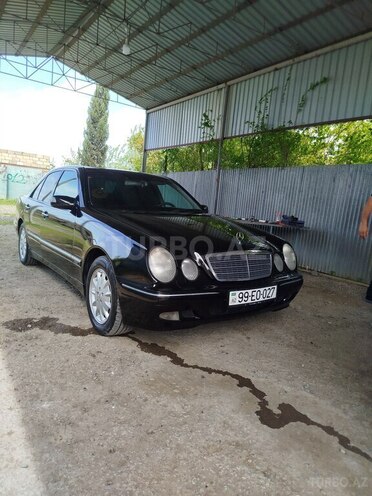 Mercedes E 220-6