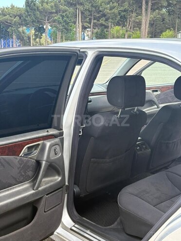 Mercedes E 240-9