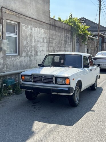 LADA (VAZ) 2107-5