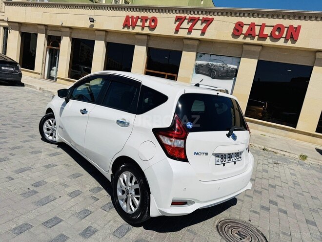 Nissan Note-8