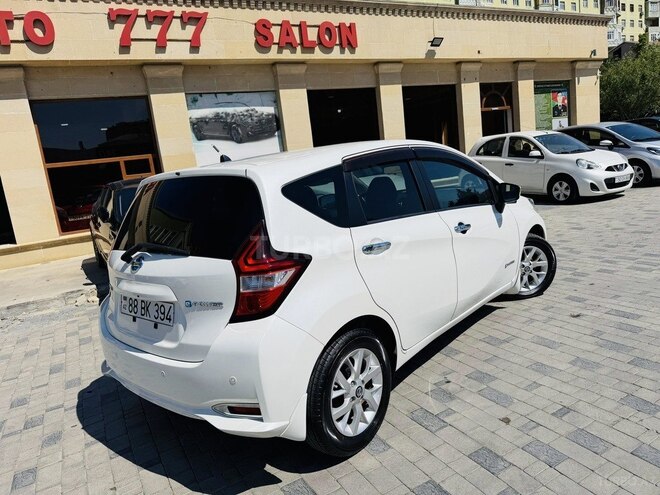 Nissan Note-6