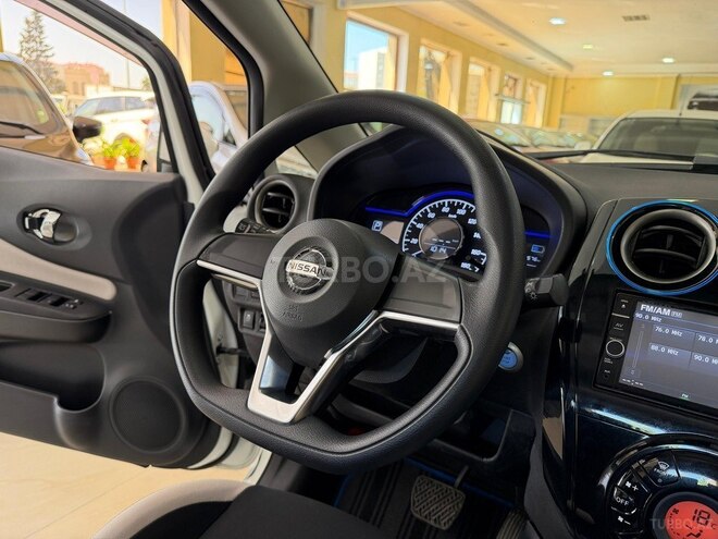 Nissan Note-10