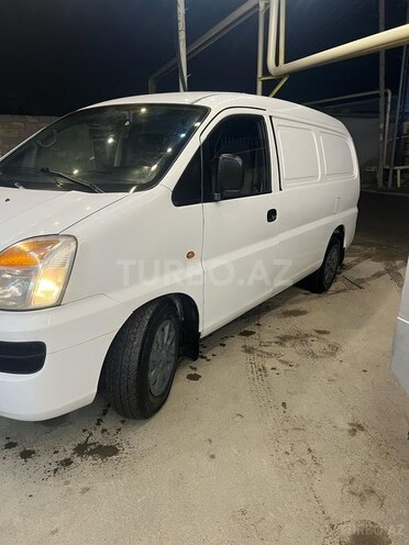 Hyundai H-1-6