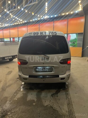 Hyundai H-1-4