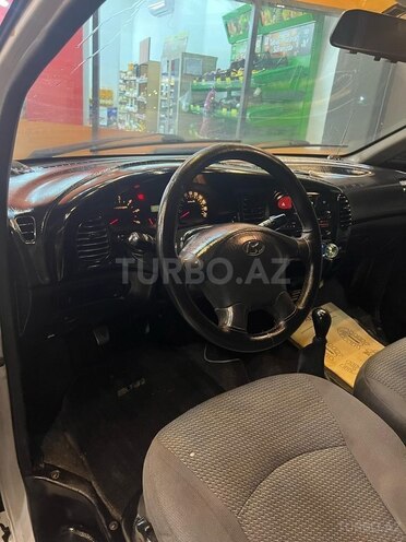 Hyundai H-1-10