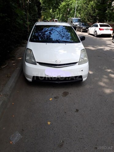 Toyota Prius-1