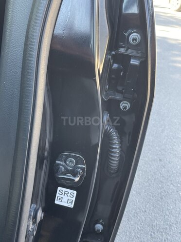 Nissan Tiida-14