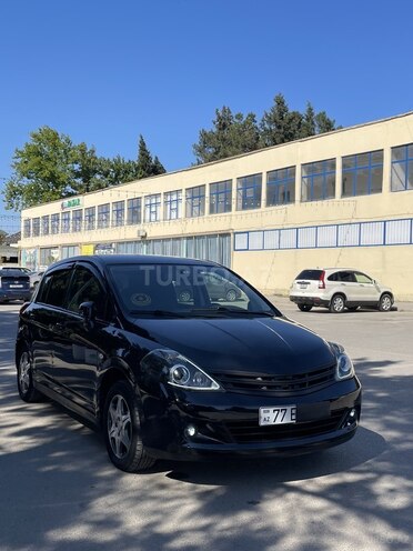 Nissan Tiida-9