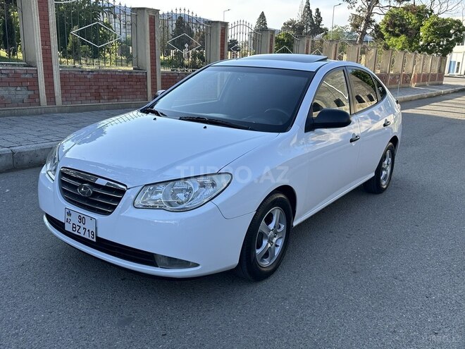 Hyundai Elantra-2